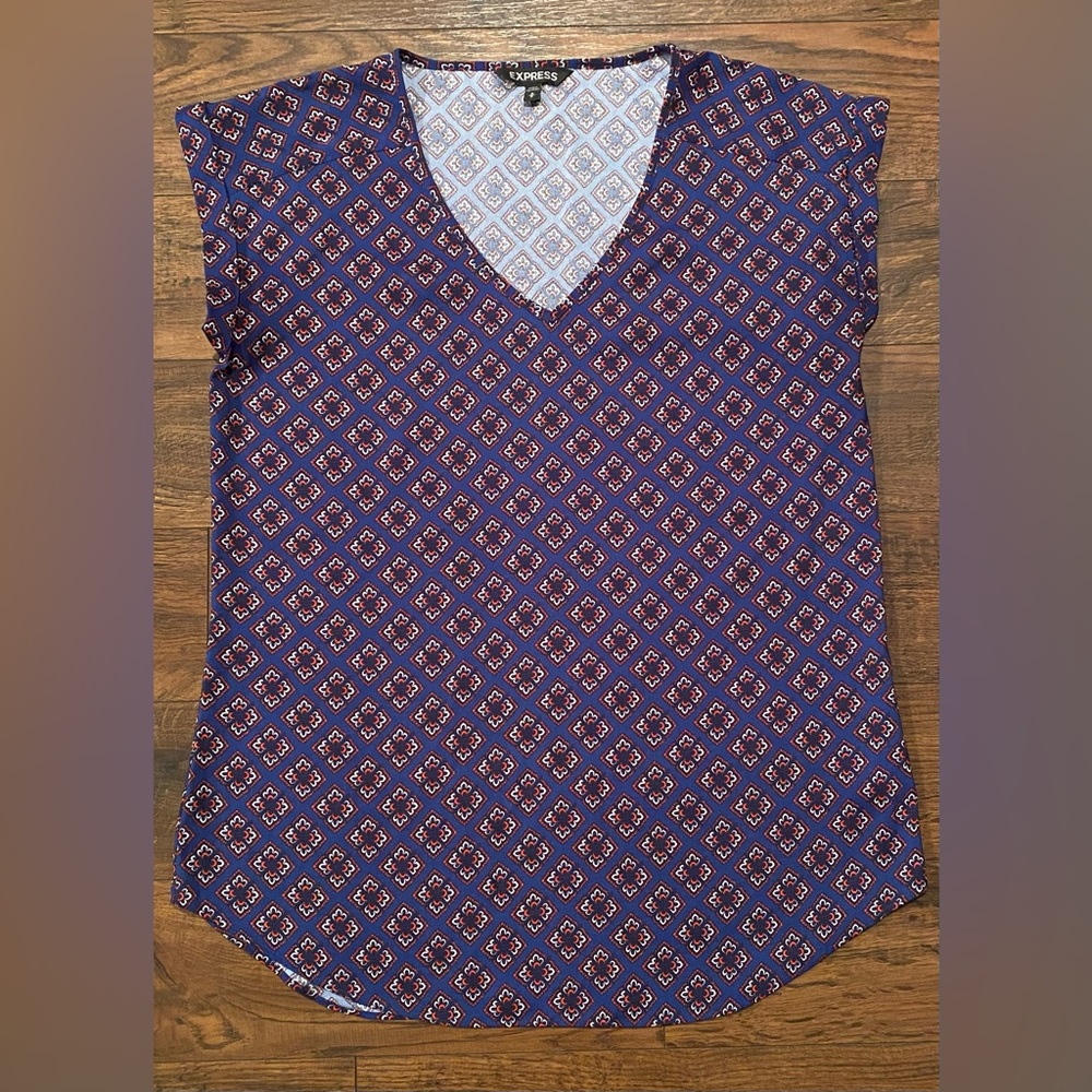 Express Purple Geometric V-Neck Blouse